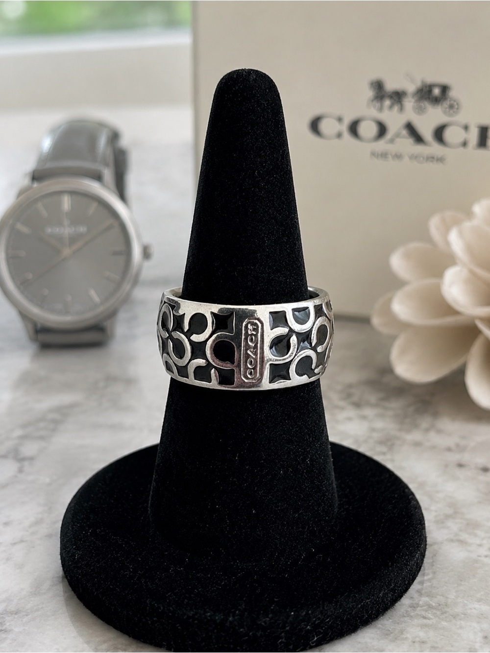 COACH Silver Tone Openwork Signature Band Ring Size 6 EUC